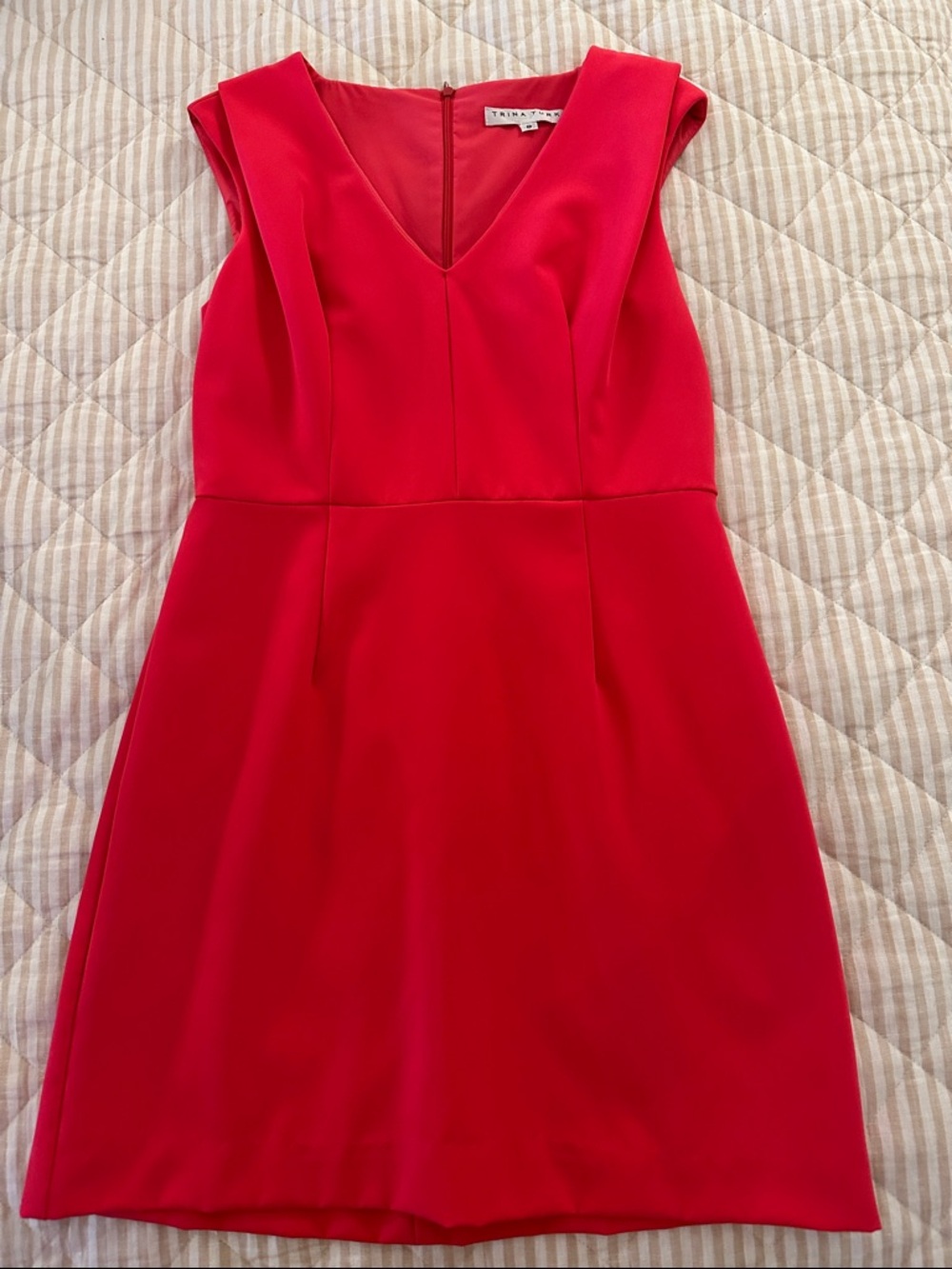 Trina Turk Red/pink V-Neck Sheath Dress